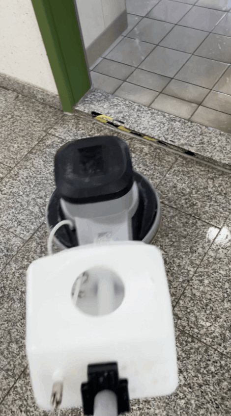 Maschinelle Grundreinigung